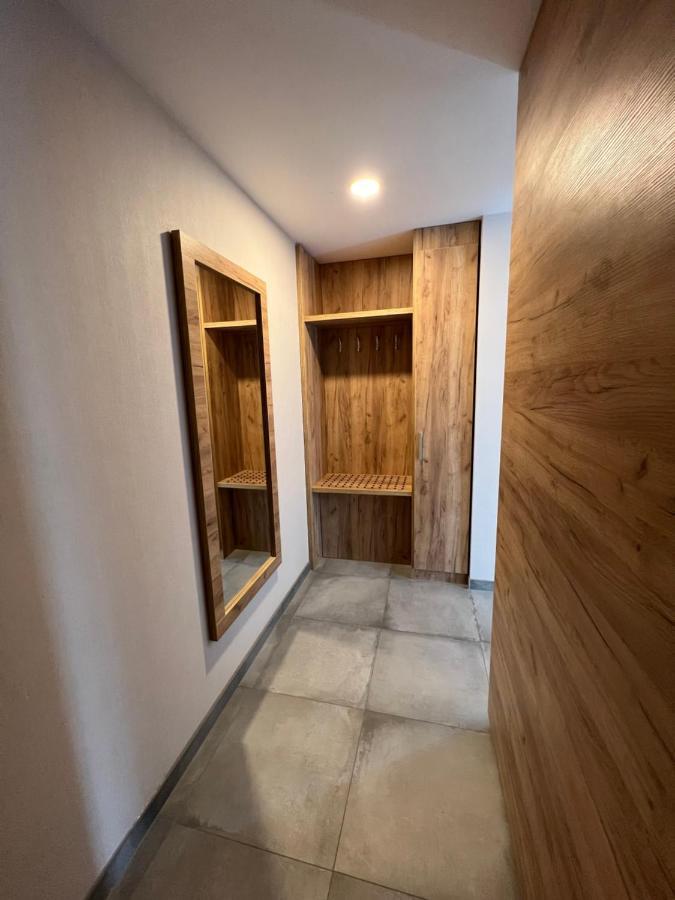 Aparthotel Apartamenty Czarna Gora 320 Шенна Екстериор снимка