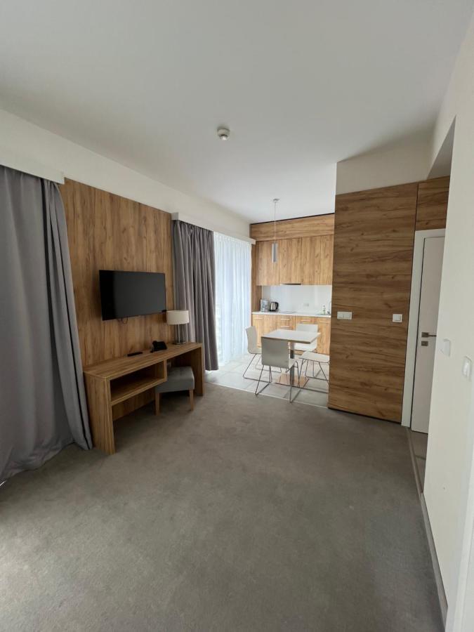 Aparthotel Apartamenty Czarna Gora 320 Шенна Екстериор снимка